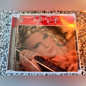 Taylor Swift Christmas CD